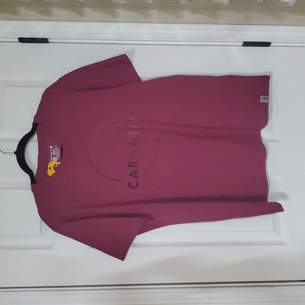 Women's Carhartt top